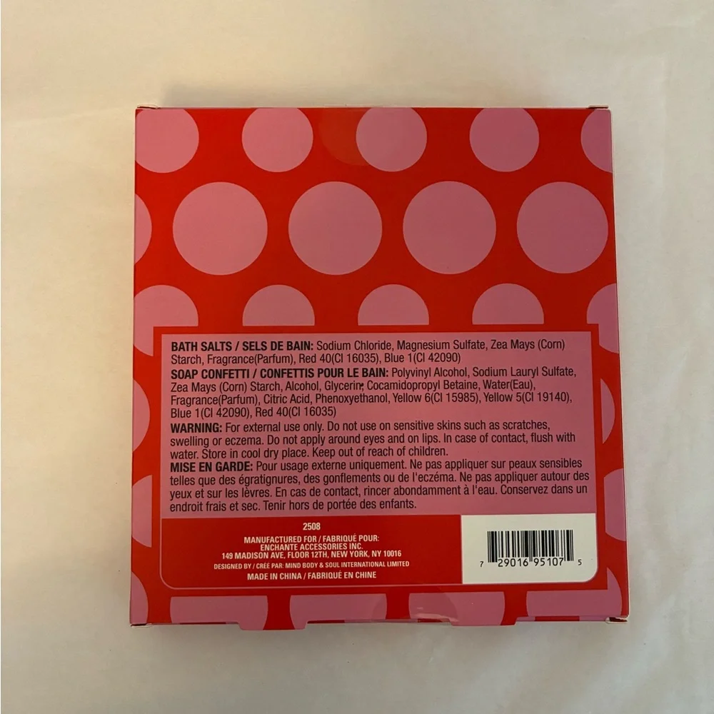 FREE IN BUNDLE Bath sparkle box